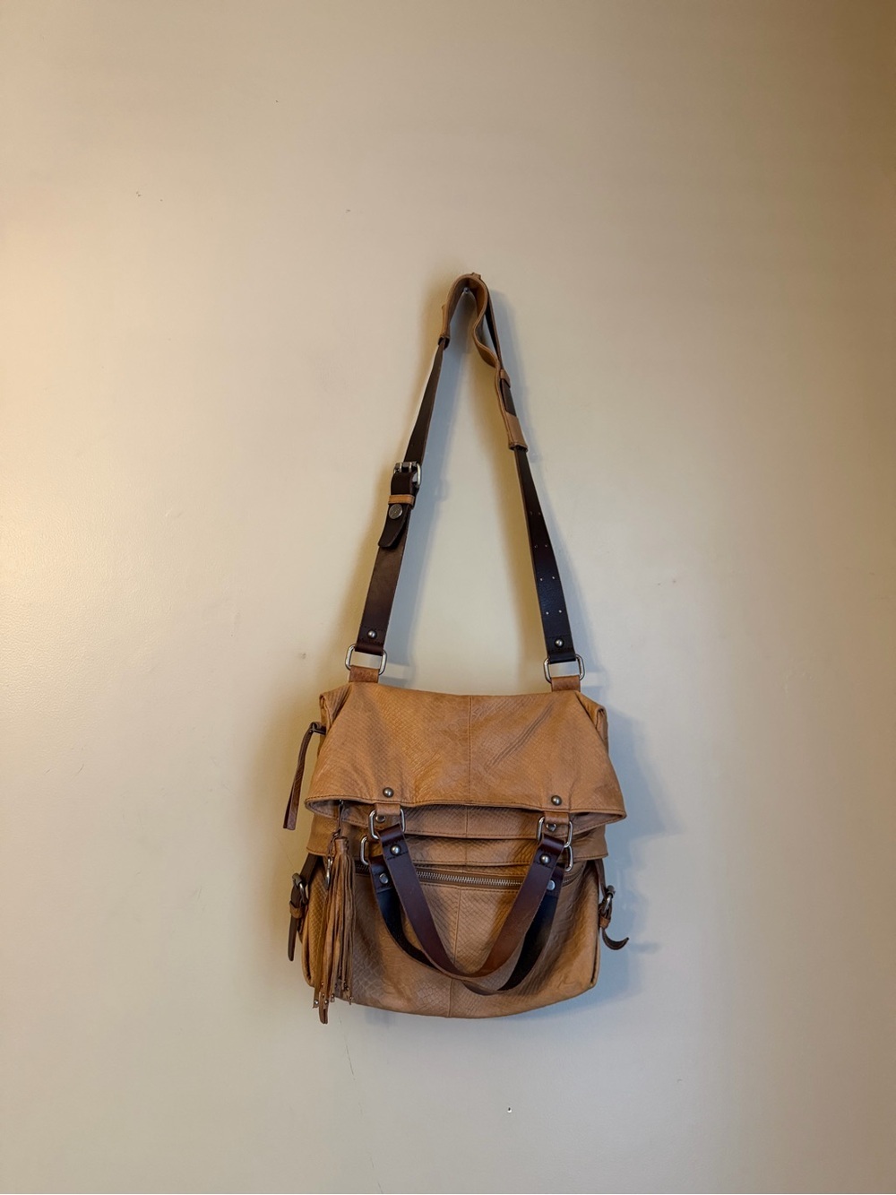 Revel New York Brown Tan Leather Flap Crossbody Shoulder Bag Women Classic